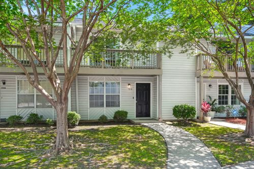 7814 Nummie Ct, North Charleston, SC, 29418-3115 | Card Image