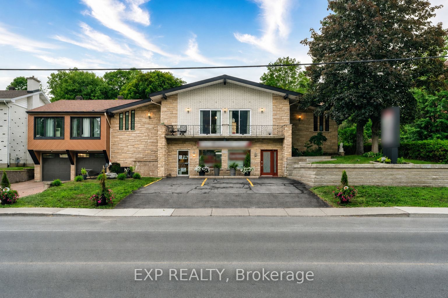 Commercial Sale in Clarence-Rockland 2