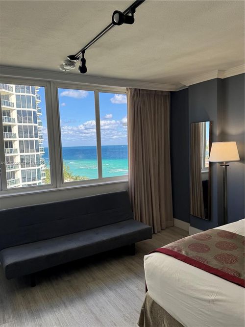 1018-19201 Collins Ave, Sunny Isles Beach, FL, 33160 | Card Image