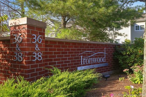 apt-603-36 Village Rd, Middleton, MA, 01949-1222 | Card Image