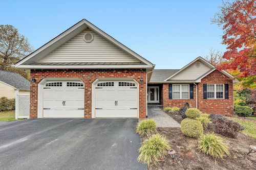 4828 Celtic Cir, Salem, VA, 24153-8277 | Card Image