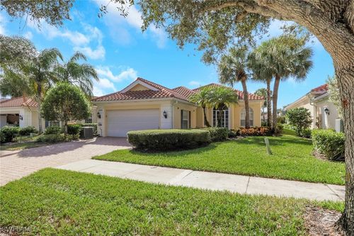 3888 Valentia Way, NAPLES, FL, 34119-7511 | Card Image