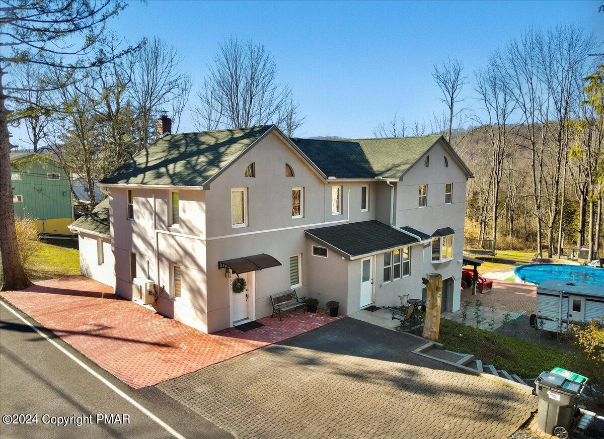 Middle Rd, Stroudsburg, PA 18360