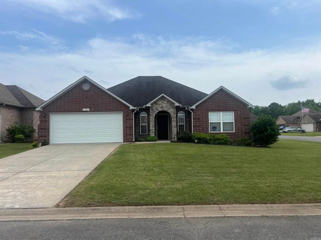 1225 Edge Valley, House other with 4 bedrooms, 2 bathrooms and null parking in Conway AR | Image 1