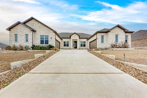 92 Sierra Mosca Trl, Liberty Hill, TX, 78642-2493 | Card Image