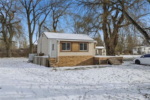 {{alt}} | Card Image