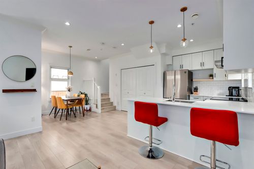 4132 Commercial St, Vancouver, BC, V5N4G3 | Card Image