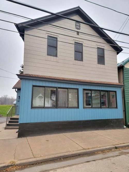 39 N Shore Drive, Fountain City, WI, 54629 | Card Image