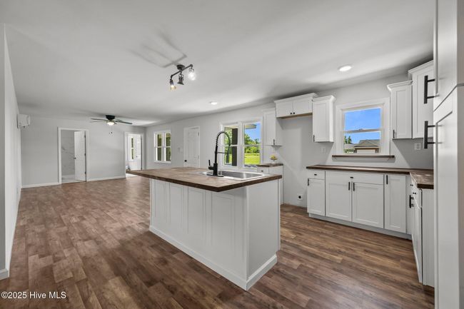1496 Kellum Loop Rd, House other with 3 bedrooms, 2 bathrooms and null parking in Jacksonville NC | Image 15