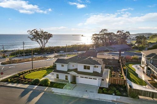 634 Coronado Street, El Granada, CA, 94018 | Card Image