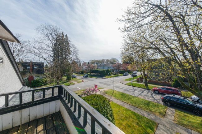 3905 W 19 Th Avenue, House other with 4 bedrooms, 2 bathrooms and 2 parking in Vancouver BC | Image 11
