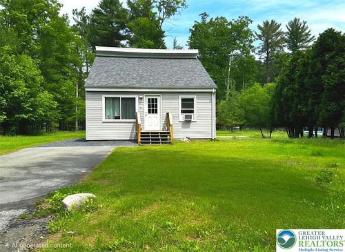 3084 Pleasant View Dr, Kunkletown, PA, 18058-9351 | Card Image