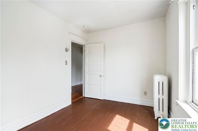 1926 W Broad St, Townhouse with 4 bedrooms, 1 bathrooms and null parking in BETHLEHEM PA | Image 27