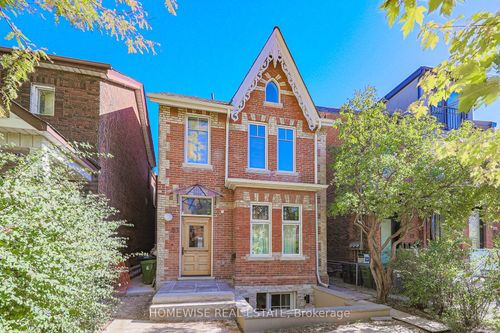 83 Clinton St, Toronto, ON, M6G2Y4 | Card Image