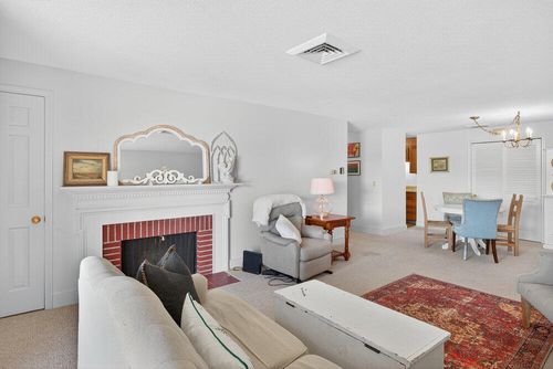 apt-15-42 Old Colony Way, Orleans, MA, 02653 | Card Image