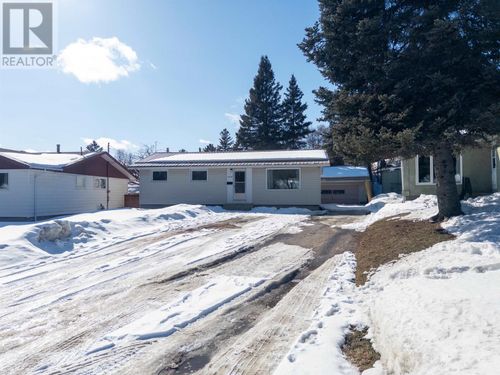 1102 Minto Ave, Kenora, ON, P9N3J9 | Card Image