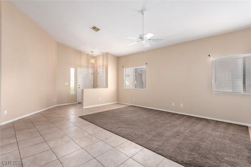 8233 Valley Stream Ave, Las Vegas, NV, 89131-4633 | Card Image