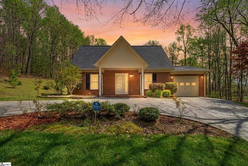 174 Turpin Dr, Easley, SC, 29640-9209 | Card Image