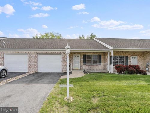 324 Key West Dr, Hagerstown, MD, 21740-6147 | Card Image