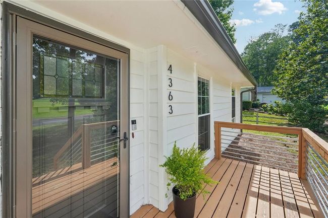 4363 Old Mabry Rd Ne, House other with 4 bedrooms, 3 bathrooms and 6 parking in Roswell GA | Image 7