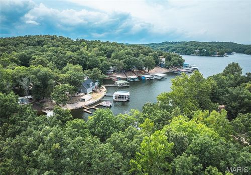 705 Winter Wood Loop, Linn Creek, MO, 65052-2652 | Card Image