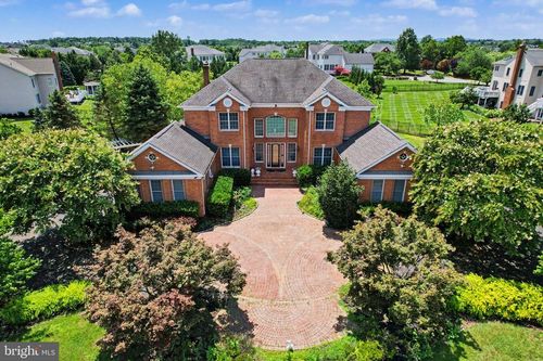 22727 Airmont Hunt Dr, ASHBURN, VA, 20148-7142 | Card Image