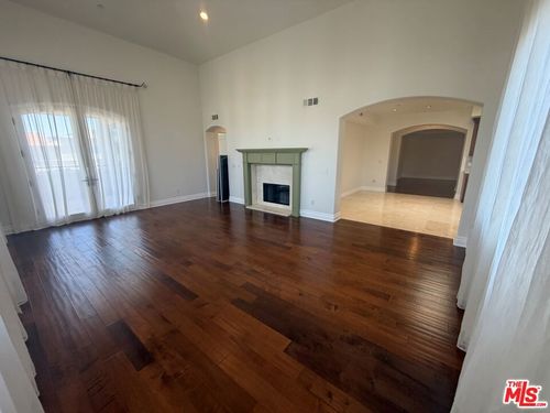 401-12050 Guerin St, Studio City, CA, 91604-2010 | Card Image