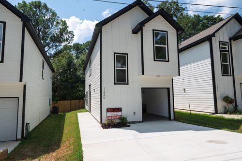 11380 Underwood St, Willis, TX, 77318-7660 | Card Image