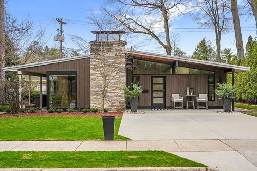 1236 Anderson Rd, Traverse City, MI, 49686-2804 | Card Image