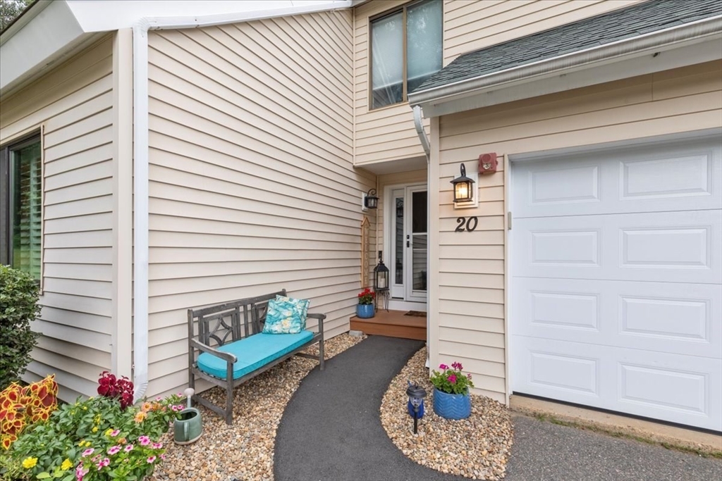 Ironwood Ln, Atkinson, NH 03811