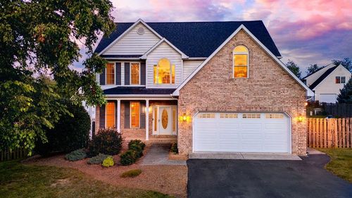 30 Sir Robin Rd, WAYNESBORO, VA, 22980-9229 | Card Image