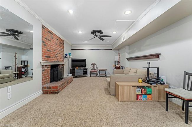 8124 Glengarriff Rd, House other with 4 bedrooms, 4 bathrooms and null parking in Clemmons NC | Image 19