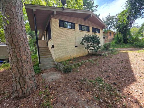 19 Woodcliff Cir, Little Rock, AR, 72204-4824 | Card Image