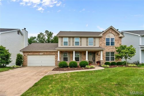 2535 Barrett Springs Dr, Ballwin, MO, 63021-3819 | Card Image