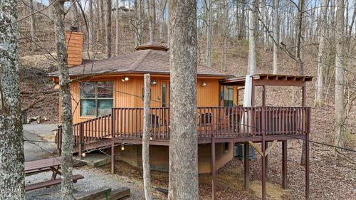 1103 Villa Ln, Gatlinburg, TN, 37738-5393 | Card Image