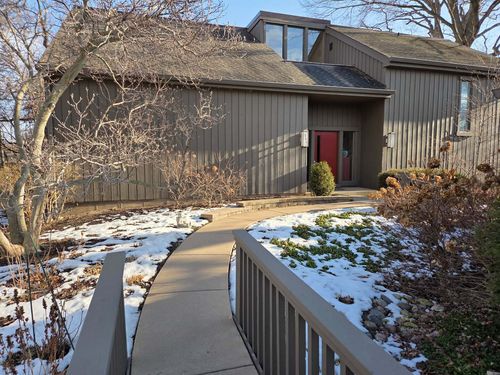 apt-d-563 Woodview Rd, Lake Barrington, IL, 60010-1767 | Card Image