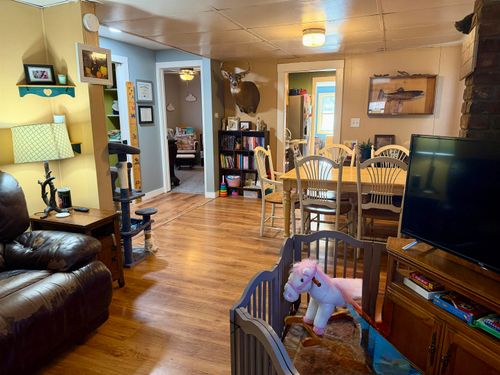 415 County St, Bennington, VT, 05201-1904 | Card Image