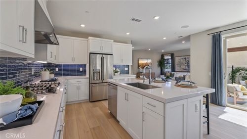 645 Guy Turner Dr, Camarillo, CA, 93010-7898 | Card Image