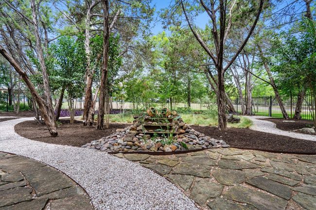 Yard | Image 30