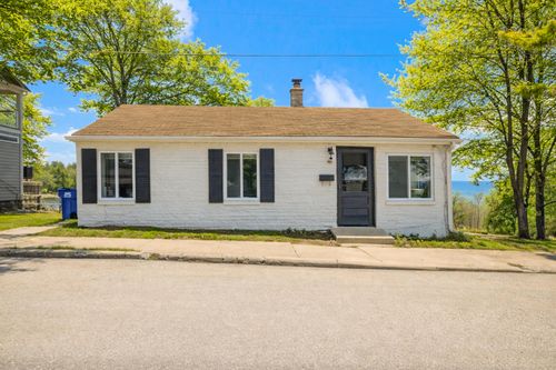 446 N Powers St, Port Washington, WI, 53074-1609 | Card Image