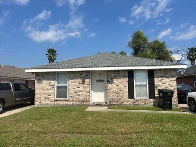 9029 31 Oz Drive, Home with 5 bedrooms, 3 bathrooms and null parking in Chalmette LA | Image 1