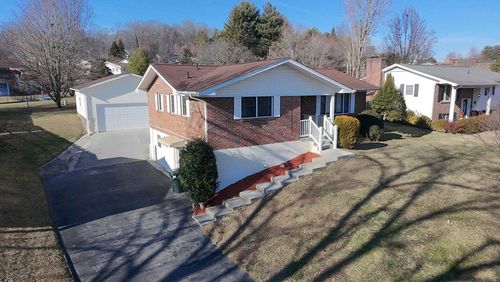 328 Winding Way Rd, Bristol, VA, 24201-3046 | Card Image