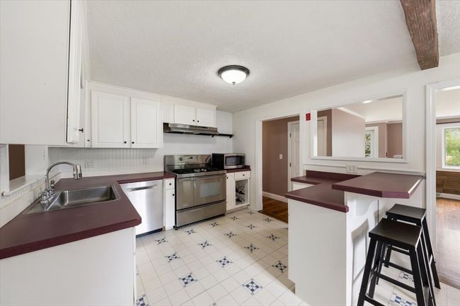 6 Karen Ave, House other with 3 bedrooms, 2 bathrooms and 3 parking in Medway MA | Image 11
