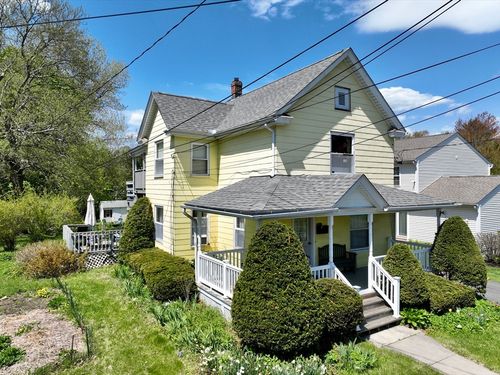 264 Davis St, Greenfield, MA, 01301-1921 | Card Image