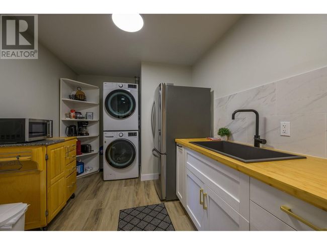 356 Gleneagles Dr, House other with 6 bedrooms, 5 bathrooms and 2 parking in Kamloops BC | Image 34