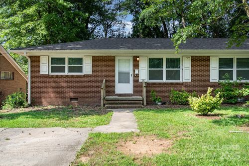 602 Camrose Dr, Charlotte, NC, 28215-2028 | Card Image