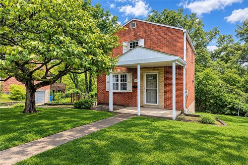 929 Roland Rd, Pittsburgh, PA, 15221-3961 | Card Image