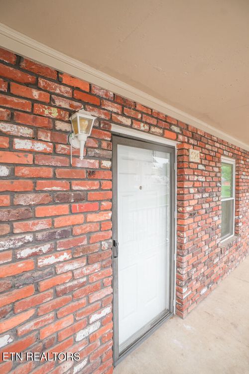 526-526 Rhodwin Ave, Maryville, TN, 37803 | Card Image
