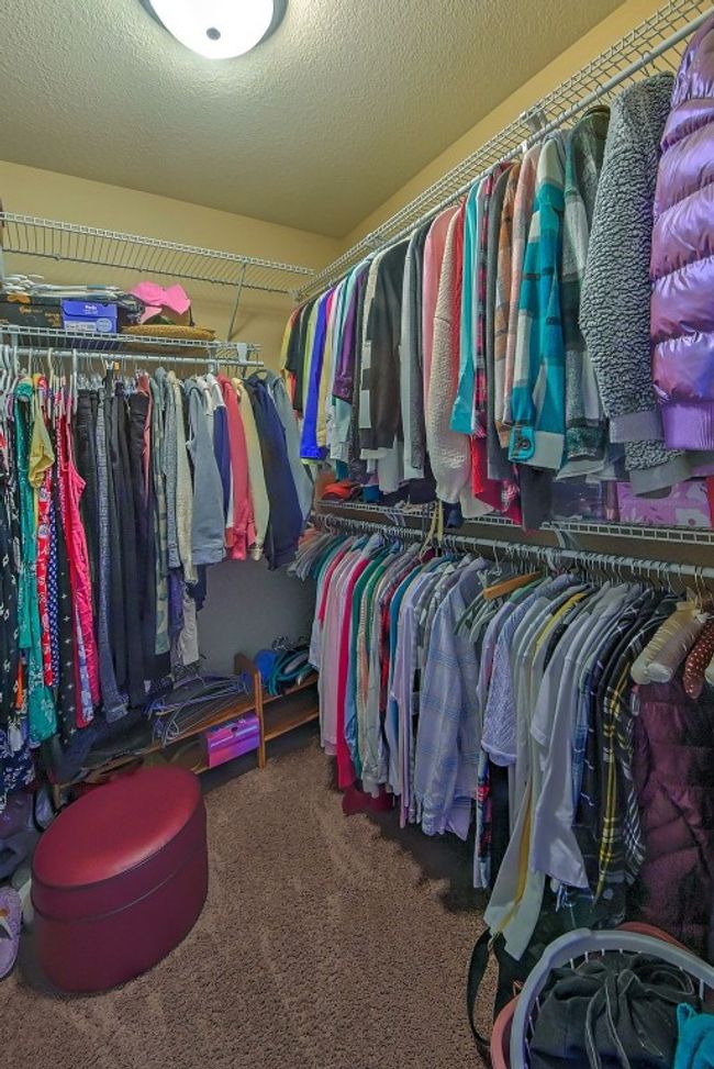 Primary walk in closet | Image 10