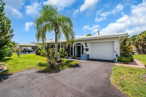 8651 Ellesmere Ct, North Port, FL, 34287-2143 | Card Image